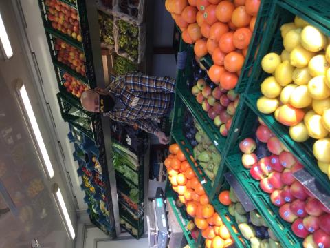 Marktkraam met groenten en fruit © Stad Herentals
