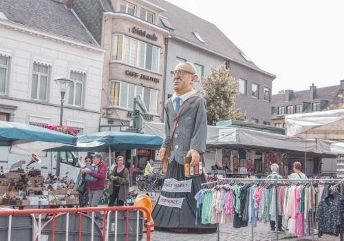 Vrijdag feestmarkt