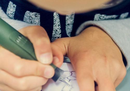 Maak je eigen waterglas! © Maak je eigen waterglas! - Glas graveren Maak je eigen waterglas! © Maak je eigen waterglas! - Glas graveren