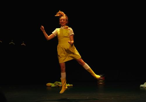 Klein Drama - Morgen is 1 keer slapen © (c) Olympe Tits Klein Drama - Morgen is 1 keer slapen © (c) Olympe Tits