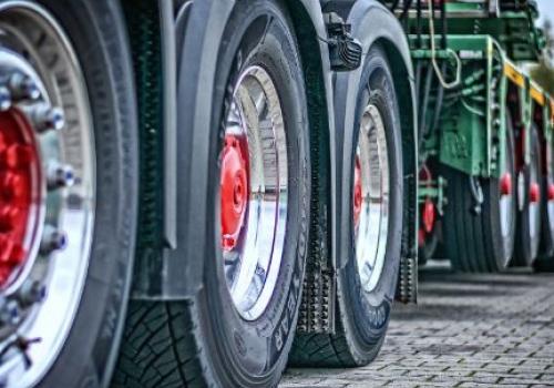 Uitbreiding parkeerverbod voor trucks van meer dan 3,5 ton in Oud-Strijderslaan 